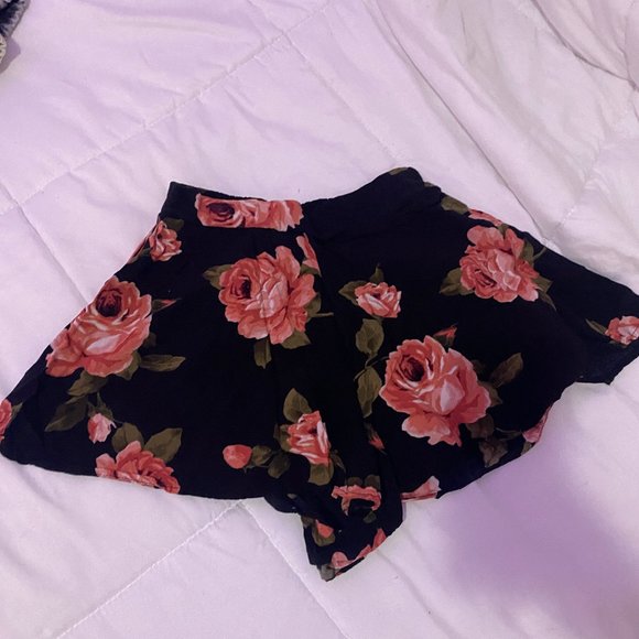 Forever 21 High waist shorts summer - Picture 1 of 3